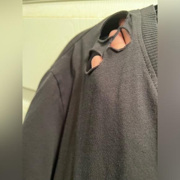 Torrid Goddess Relaxed Fit Heritage Distressed Tee. Size 1 - Picture 8 of 13